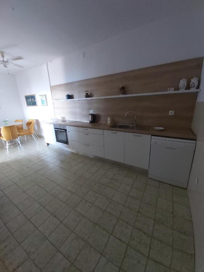 Apartments By The Sea Stanici, Omis - 1031 Tice Buitenkant foto